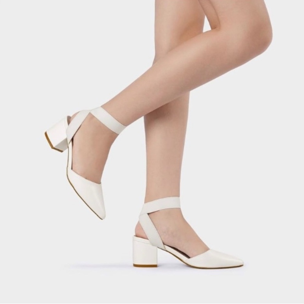 Dream Pairs White Heels with Ankle Strap and Block Heel